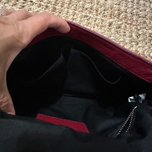 Marc Jacobs cranberry crossbody purse - Picture 6 of 11